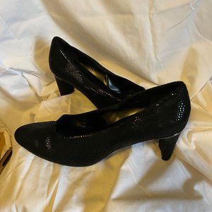 Vanelli Black Heeled Pumps